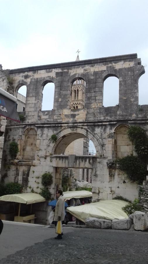 Inchy Accommodation - In The Center Of Diocletian'S Palace Split Kültér fotó