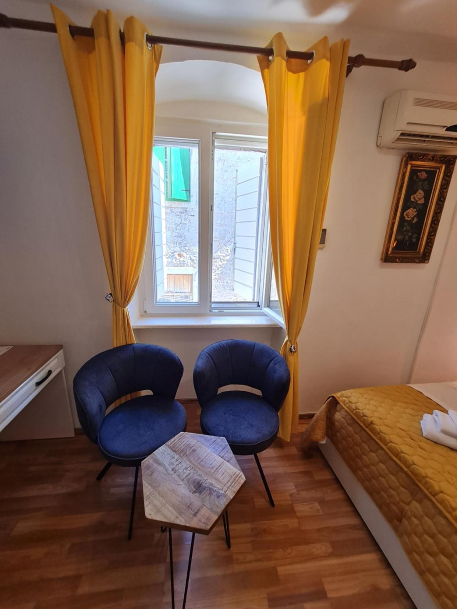 Inchy Accommodation - In The Center Of Diocletian'S Palace Split Kültér fotó